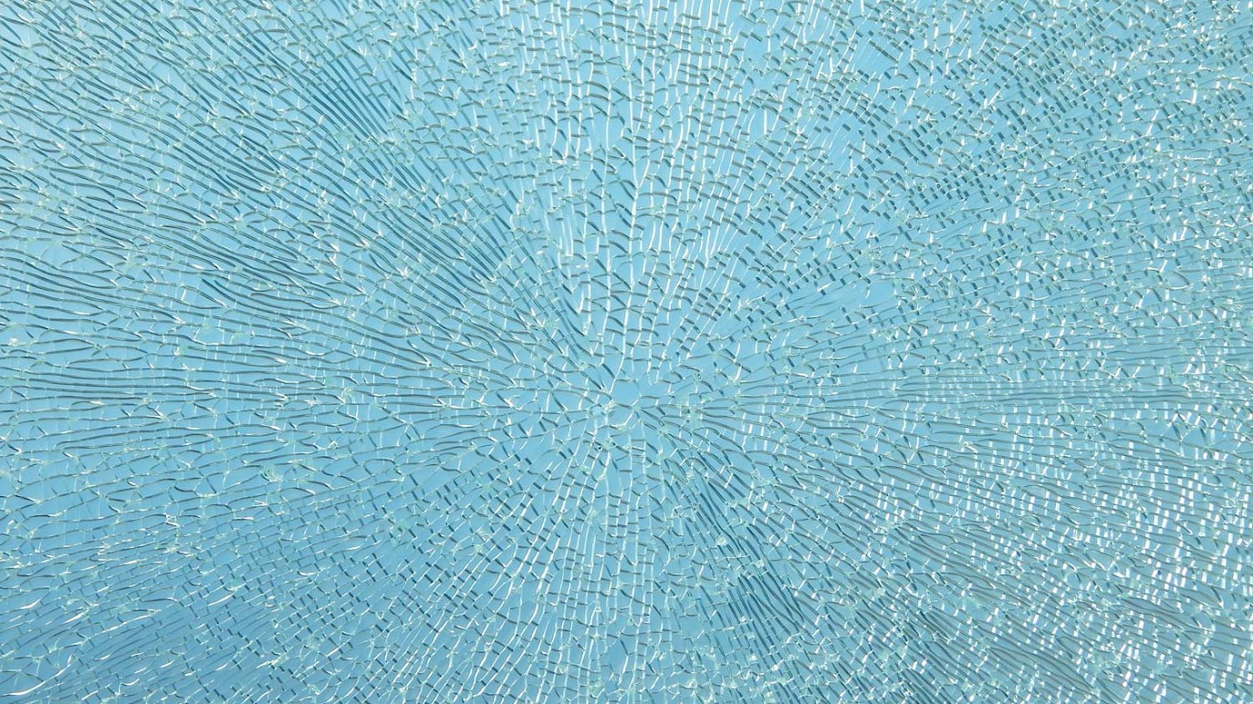 What is nickel sulphide inclusion in glass?